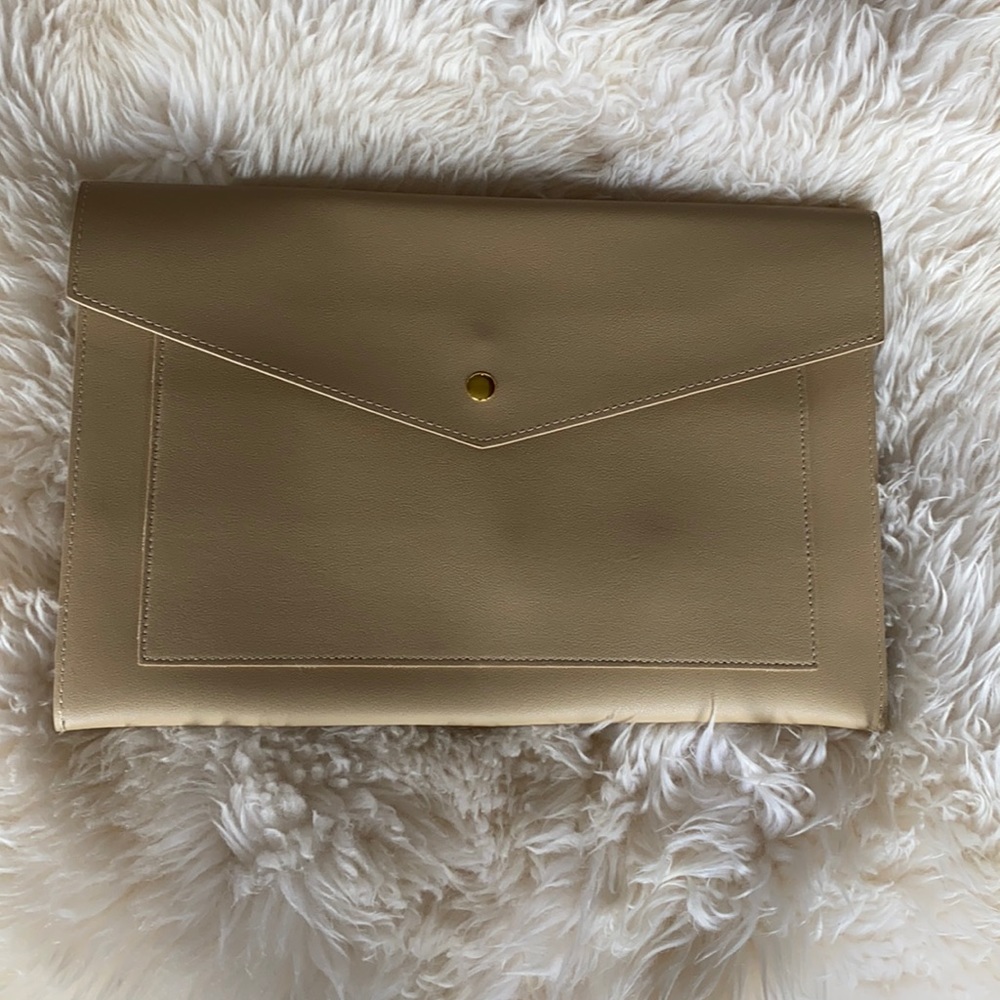 Beige clutch